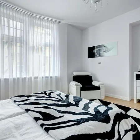 Platinum Chmielewskiego Grande Apartment